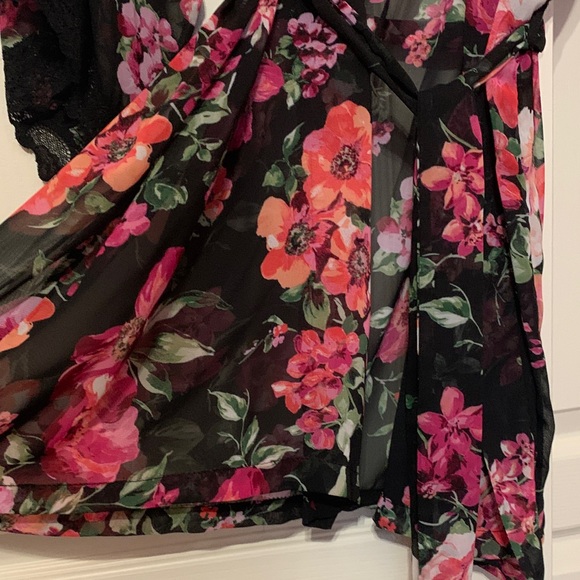 Floral Print Lace Kimono Robe  - XL - Picture 7 of 12